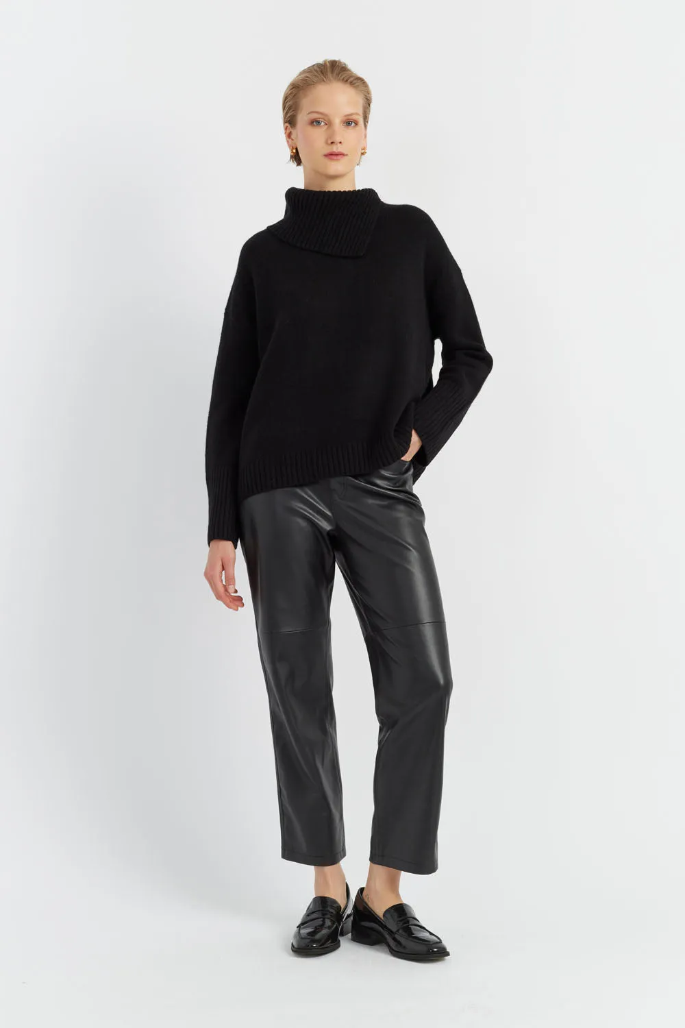 Black Pure Cashmere Asymmetric Sweater