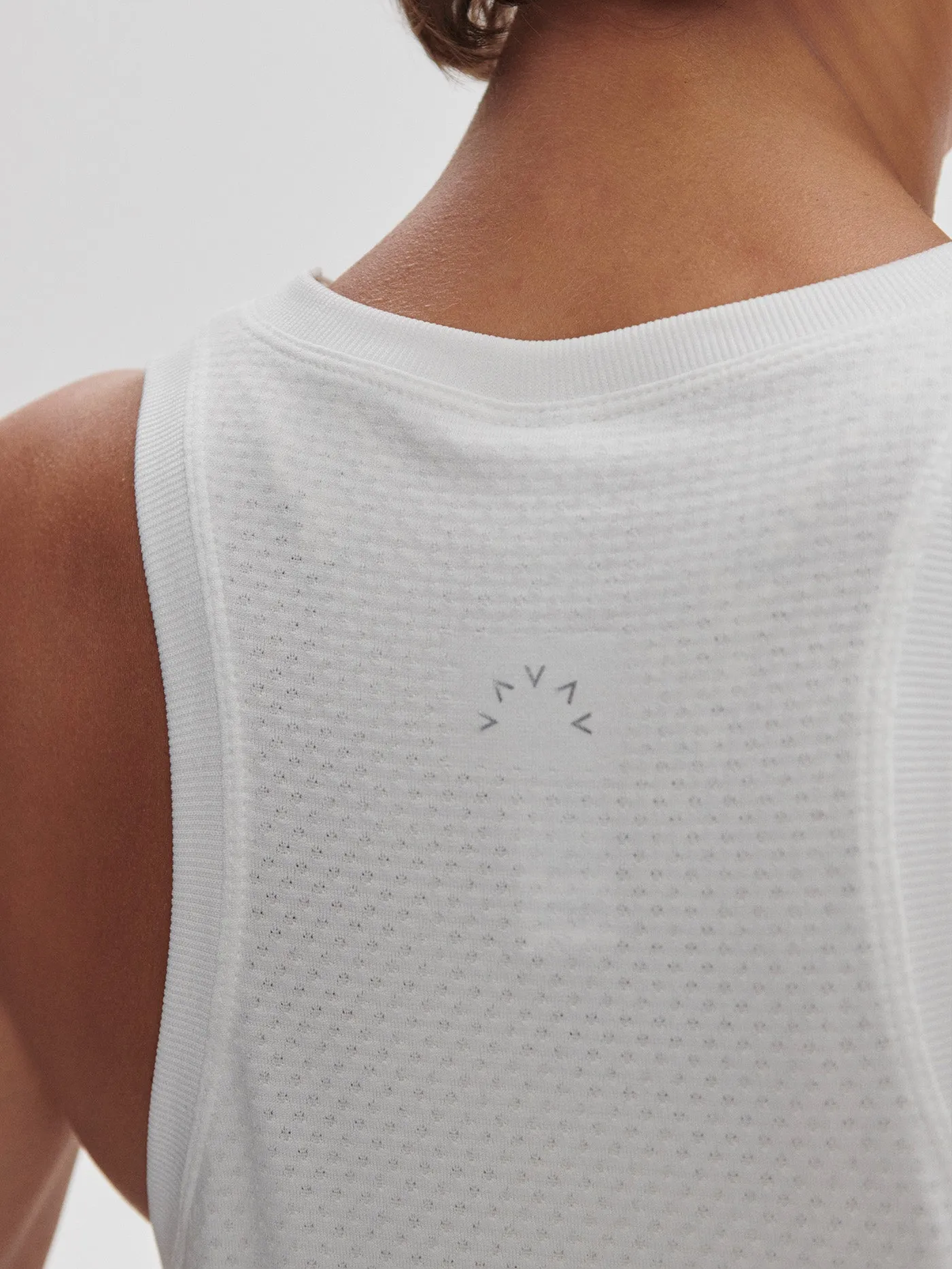 Dacey Longline Tank