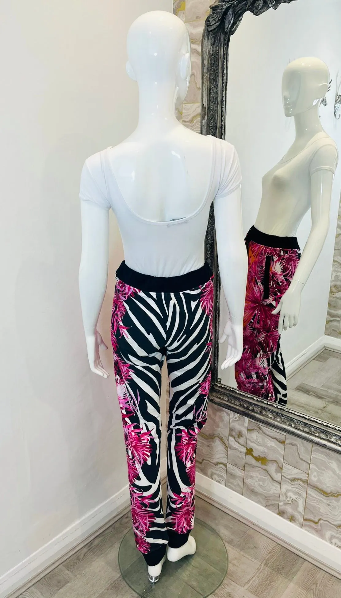 Versus Versace Printed Cotton Trousers. Size S