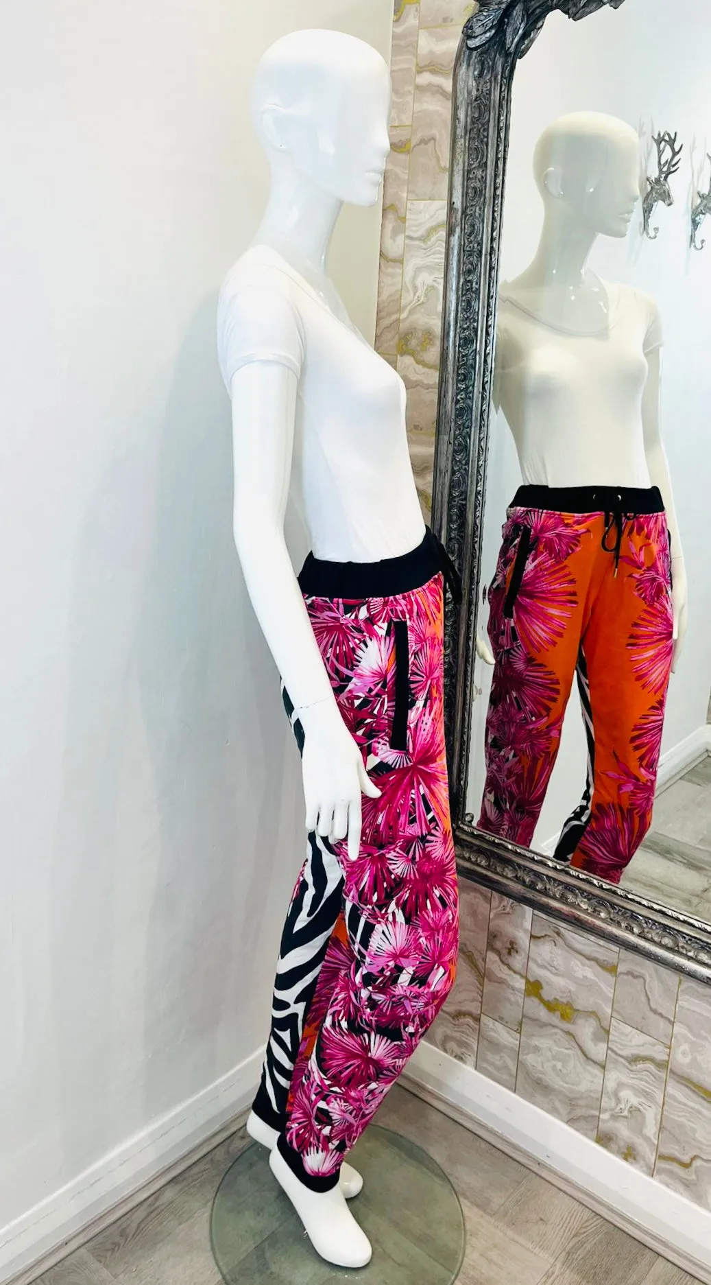 Versus Versace Printed Cotton Trousers. Size S